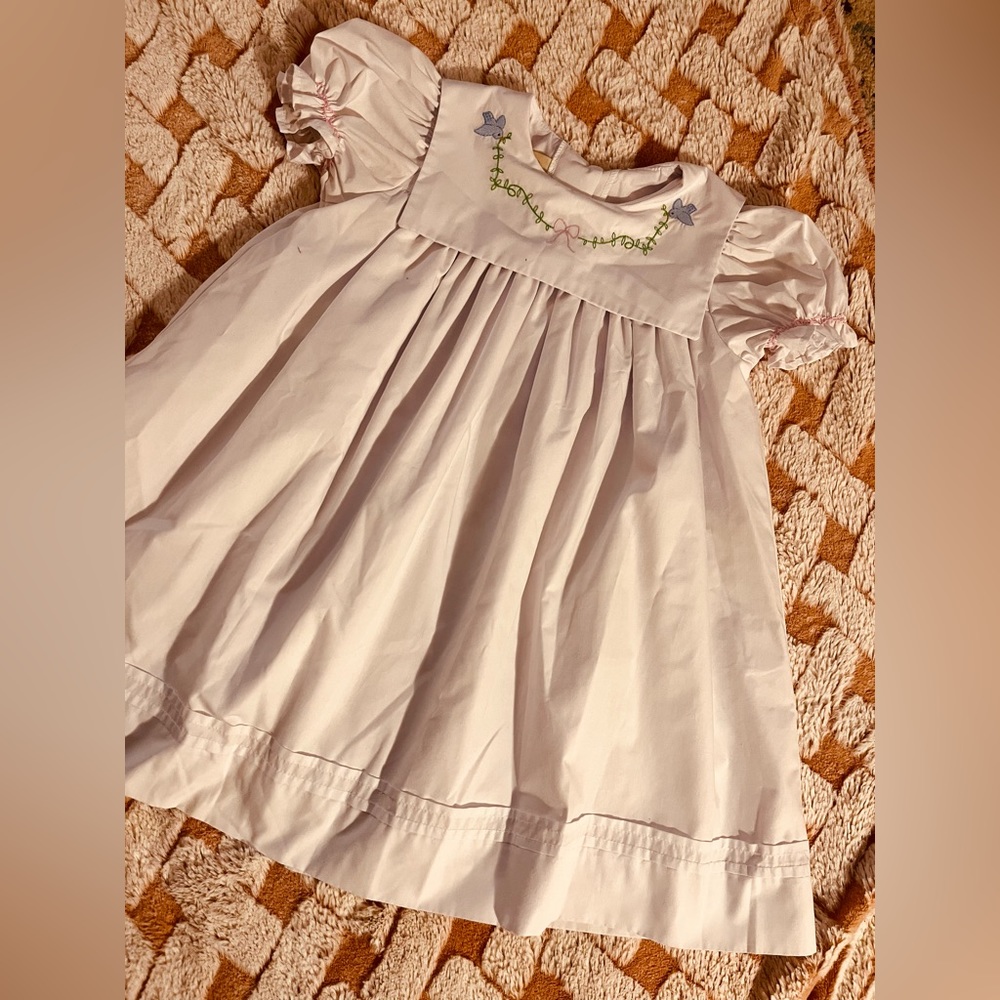 Girl’s dress